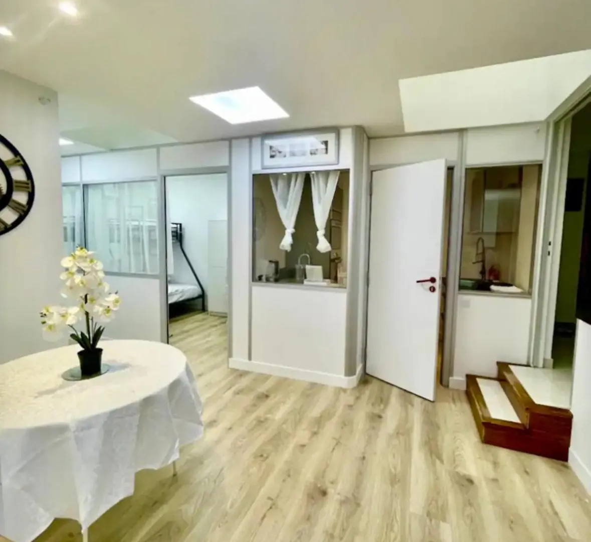 דירה Parisian Spacious 70M2 Flat Near Eiffel Tower