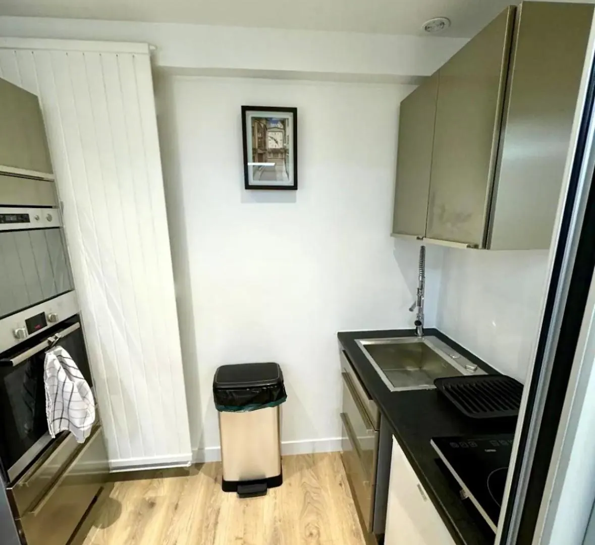 Parisian Spacious 70M2 Flat Near Eiffel Tower 0*, פריז צרפת
